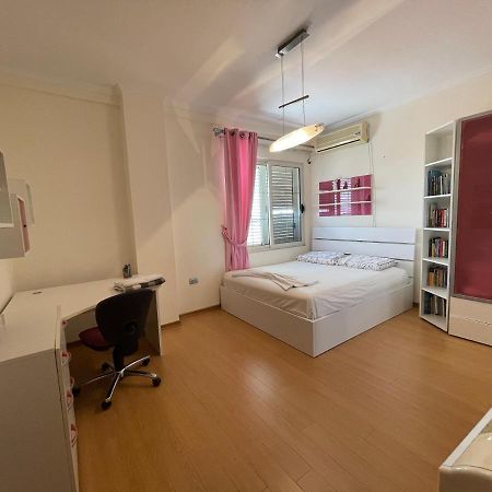 Albjona Guesthouse Tirana Exteriör bild