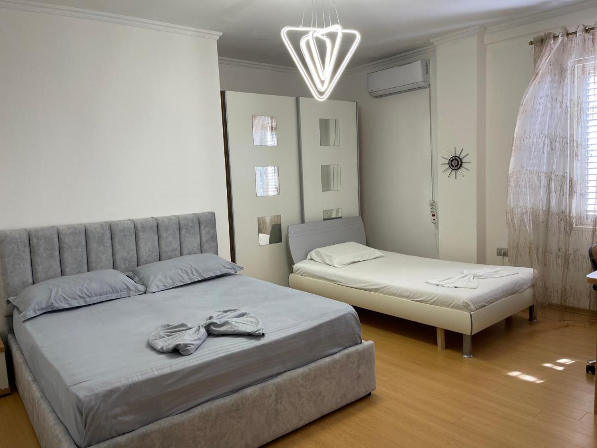 Albjona Guesthouse Tirana Exteriör bild